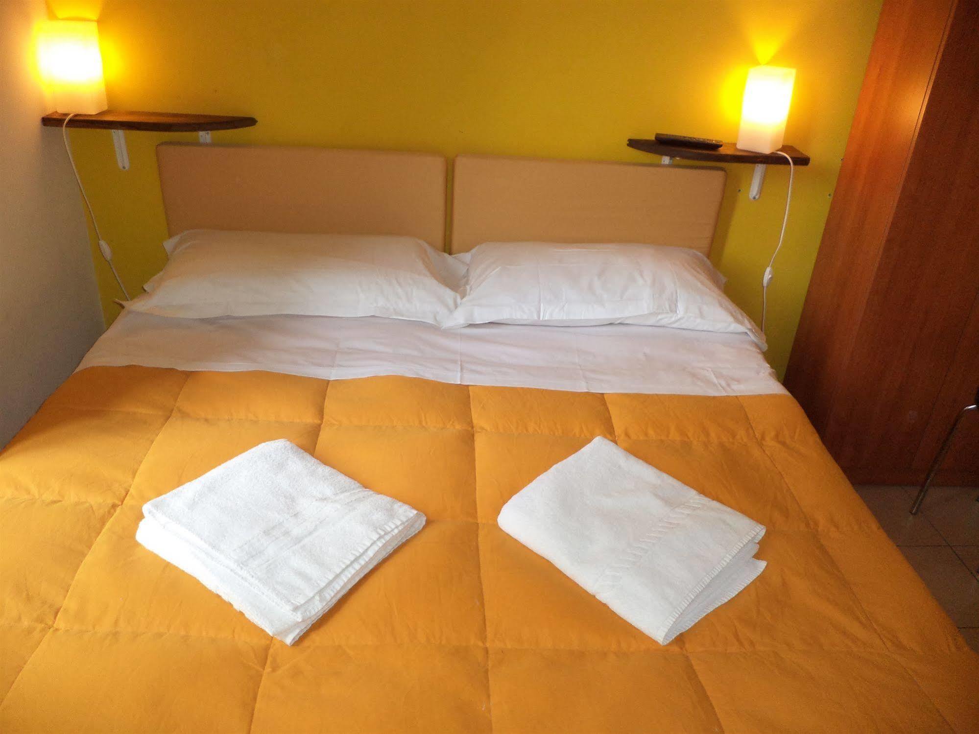 Bed and Breakfast Enjoy Roma Zewnętrze zdjęcie