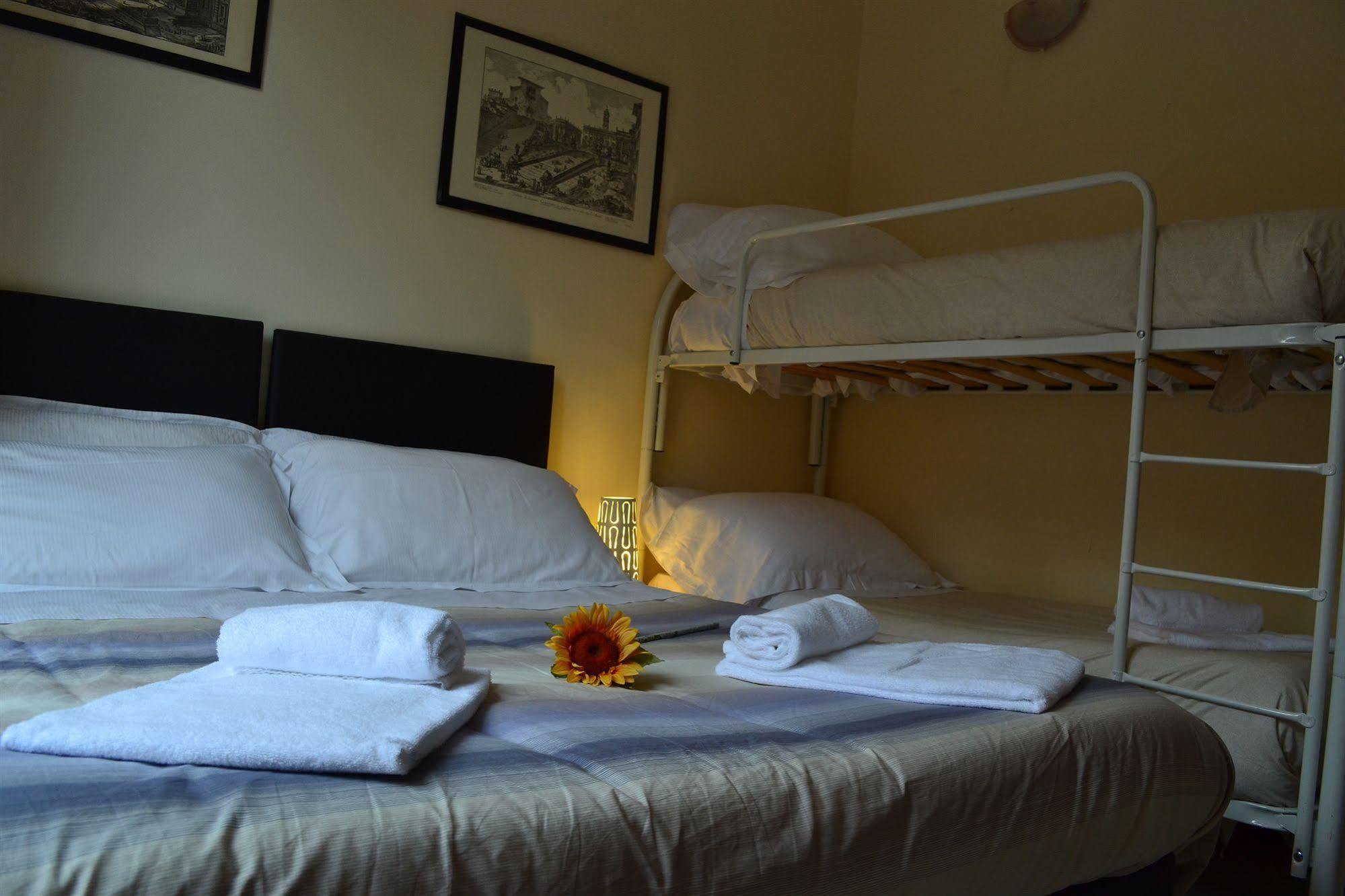 Bed and Breakfast Enjoy Roma Zewnętrze zdjęcie