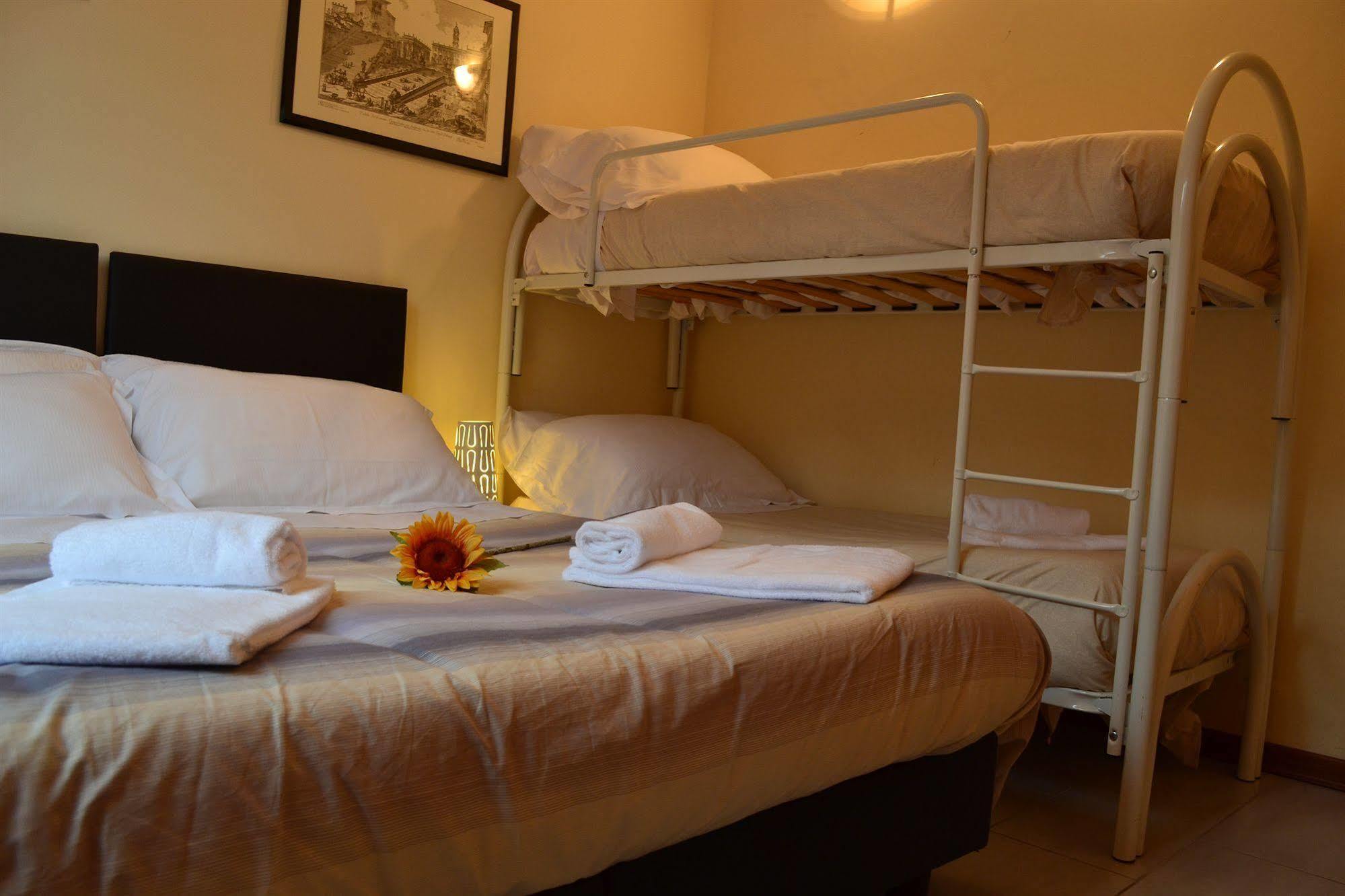 Bed and Breakfast Enjoy Roma Zewnętrze zdjęcie